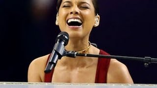 Alicia Keys Half Time Show Performance 2013  Super Bowl XVLII  HD [upl. by Brook]