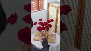 Is this package convenient bouquetoflove flowerarrangement flowers diy bouquet machine [upl. by Ostler]