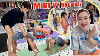 Ngày Đầu Đi Học Nhảy Của Em Mint Vy [upl. by Namya]