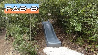 Jinstalle un toboggan sur talus pour les enfants [upl. by Letnuahc646]