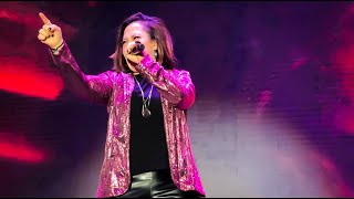 Ya te olvidé  Latapop Opening Act a Gloria Trevi Cover  Clip [upl. by Ralip]