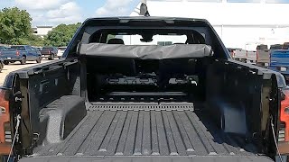 2024 Chevrolet Silverado EV Tutorials  The MultiFlex Midgate [upl. by Marks777]