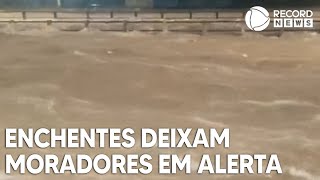 Enchentes deixam moradores em alerta [upl. by Sadnalor]