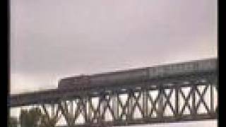 Class 218 Diesel Locomotive on bridge  Diesellok BR 218 Hochdonn Pielstick Diesel Sound [upl. by Nairolf177]