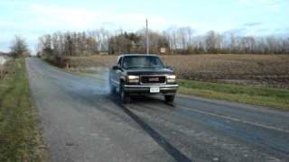 97 gmc sierra 57L with FLOWMASTER 40s burnout [upl. by Jen577]