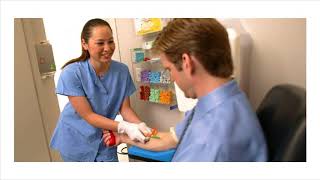 Difference Between RN Registered Nurses and NP Nurse Practitioners [upl. by Slorac]