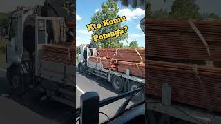 Pomoc drogowa Ciekawa sytuacja transport kierowcaciężarówki arrthuro [upl. by Yrellam273]