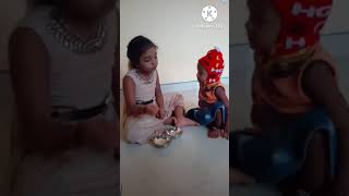 Shari sagam tinandi Chinna pillala atalu chinna papa kothi video short video [upl. by Armillia]