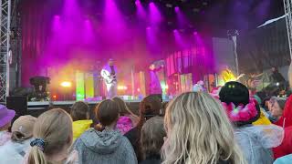 Ellinoora  7 minuuttii live Suomipop Festivaali 2024 Jyväskylä [upl. by Hcelemile]