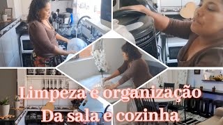 Organização da sala e cozinha ficou tudo limpinho e organizadas👏👏👏 [upl. by Mullins531]