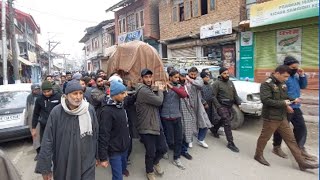 Ganderbal Muslims Attend Last Rites Of Kashmiri Pandit [upl. by Henriha59]