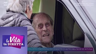 Il Principe Filippo provoca un incidente dauto ma non si scusa  La vita in diretta 21012019 [upl. by Chuch]