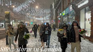 London SNOW Walk ⛄ Finally Snowing Central London 2022  London Best Christmas Lights tour in Snow [upl. by Jaynes]