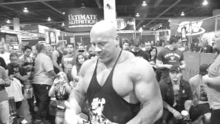 Stan Efferding Benches a Quarter Ton for Reps  Animal Cage RageInTheCage [upl. by Chapen835]