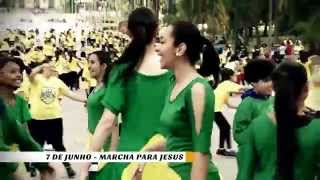 Flash Mob Marcha para Jesus 2014  Clipe Oficial SÃO PAULO  Praise Cia de Dança [upl. by Hamo]