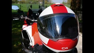 Test du casque Schuberth C4 2017  La quintessence du modulable [upl. by Enahsed]