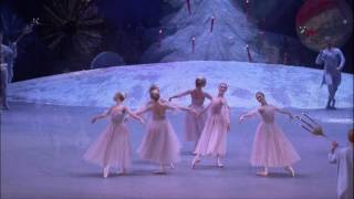 Bolšoj balet Louskáček  květinový valčíkBolshoi Ballet The Nutcracker  Waltz of the Flowers [upl. by Haleeuqa988]