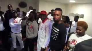 DJ ARAFAT PRESENTE SON VIOLENT BATTEUR  POUR SON CONCERT [upl. by Nile228]