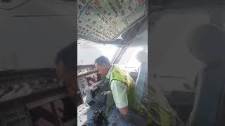 Pre Flight check Pesawat pesawat internationalairport shortsfeed aviation staffpenerbangan A320 [upl. by Lesley]