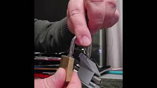 Quick Master Lock 140D pick [upl. by Woodman733]