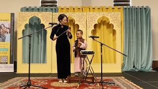 4YearsOld Taotao Performs Chinese Drum West Chamber with Mom Cheryl 梅花大鼓 十字西厢 [upl. by Ahsiekel]