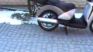 Aprilia Scarabeo 200 [upl. by Shaefer284]