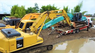 Picking Up The Stuck Kobelco SK210LC Excavator With The Self Loader Truck [upl. by Grishilda495]