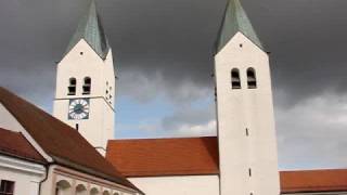 FREISING FS Domkirche St Maria und St Korbinian  Vollgeläute mit Einläutevorgang [upl. by Refinaj169]