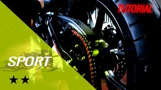 Kettenwechsel Moped  Kettenrad amp Ritzel  Derbi Senda Tutorial [upl. by Aiak247]