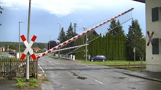 Spoorwegovergang Gerlenhofen D  Railroad crossing  Bahnübergang [upl. by Eadahc615]