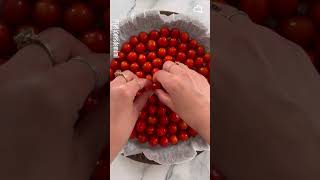 Tarte tatin aux tomates cerises rapide [upl. by Zanahs]