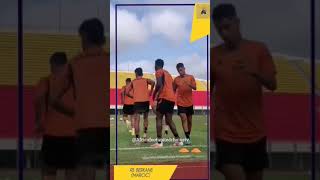 Coupe CAF 🏆RsBerkane  Dadjè FC  Séance reconnaissance de pelouse de l’équipe Marocaine 🇲🇦 [upl. by Shaine]