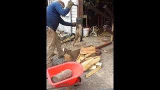 Manual log splitter homemade [upl. by Frech]