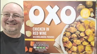 Oxo Chicken In Red Wine With Boulangère Potatoes  Microwave Meal  Food Review [upl. by Celesta]