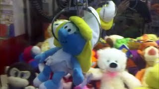 Smurfette Papa Smurf amp Smurf Claw Machine Wins [upl. by Bunni]