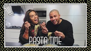 PASTA MET MOSSELEN amp ZALM 🍝 KOOKVLOG3  RYAN amp LAURA [upl. by Llohcin]