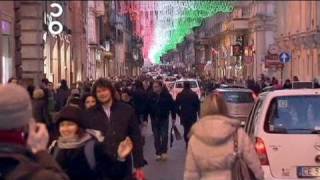 La cappa di austerity pesa sul Natale degli italiani [upl. by Pool84]