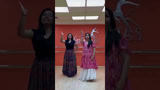 Oonchi neechi hai dagariya dance steps  vishakha verma vishakhasdance weddingdance [upl. by Bax]