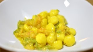 Gnocchetti con zucchine e gamberetti alla crema di zafferano  EASY RECIPE [upl. by Asilaj418]