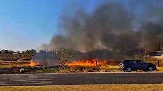 Big fire near the Kalahari Mall in Upington South Africa [upl. by Minica]