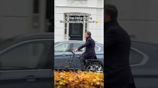 Mark Rutte op de fiets [upl. by Laina]