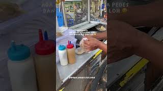 cireng isi ayam di alun alun kota Probolinggo cireng probolinggokuliner [upl. by Naivatco]