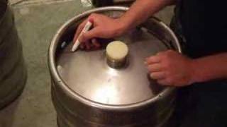 makeing a 50 ltr pot from a keg [upl. by Farika]