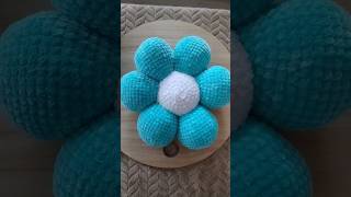 Coussin fleurs crochet amigurumipeluche amigurumistamigurimi amigurumicrochet faitmain cute [upl. by Sulihpoeht]