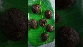 Ulunthu kali  ulunthankali  palm jaggery ulunthankali recipe  உளுந்தங்களி [upl. by Ggerk]