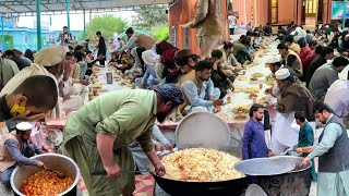 FREE Food in Ramadan Iftar Time  1000 People Iftar  Biggest Iftar in Afghanistan [upl. by Jeuz]