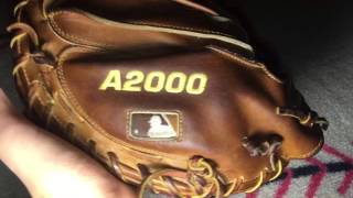 Wilson A2000 catchers glove [upl. by Aicilehp51]