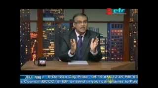 Talaash  Movie Review by Komal Nahta [upl. by Ause255]