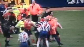 Ray Wilkins attacked on the pitch by a Brighton hooligan 8th March 1997 [upl. by Tronna]