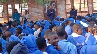 Vince The Poet Live Performance Phendulani Secondary School In Cottondale Bushbuckridge Mpumalanga [upl. by Deery]